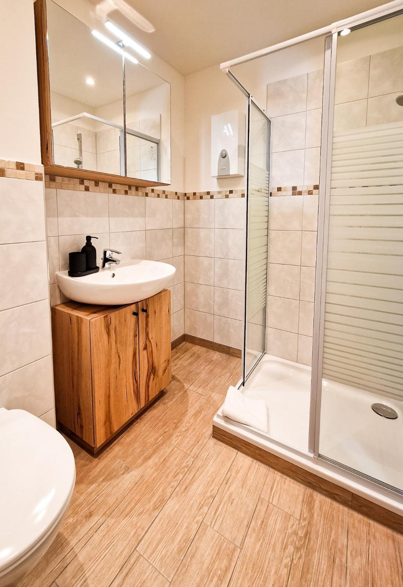 Studio Am Duernbach - Modern, Ruhig & Zentral Am Schliersee Mit Parkplatz Dış mekan fotoğraf